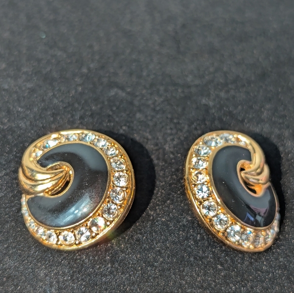 Trifari Chunky Black And Gold Choker With Clip On Earrings Set - Picture 2 of 9